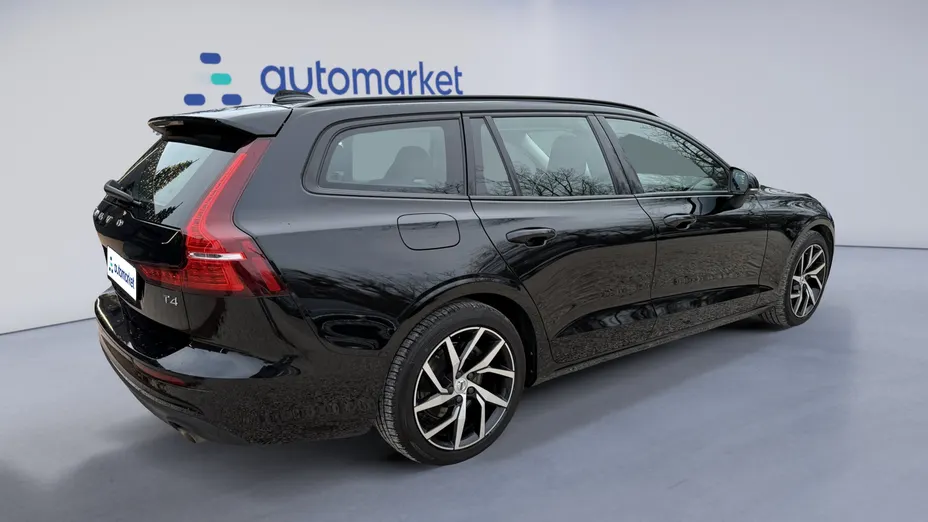 VOLVO V60 V60 T4 Momentum aut