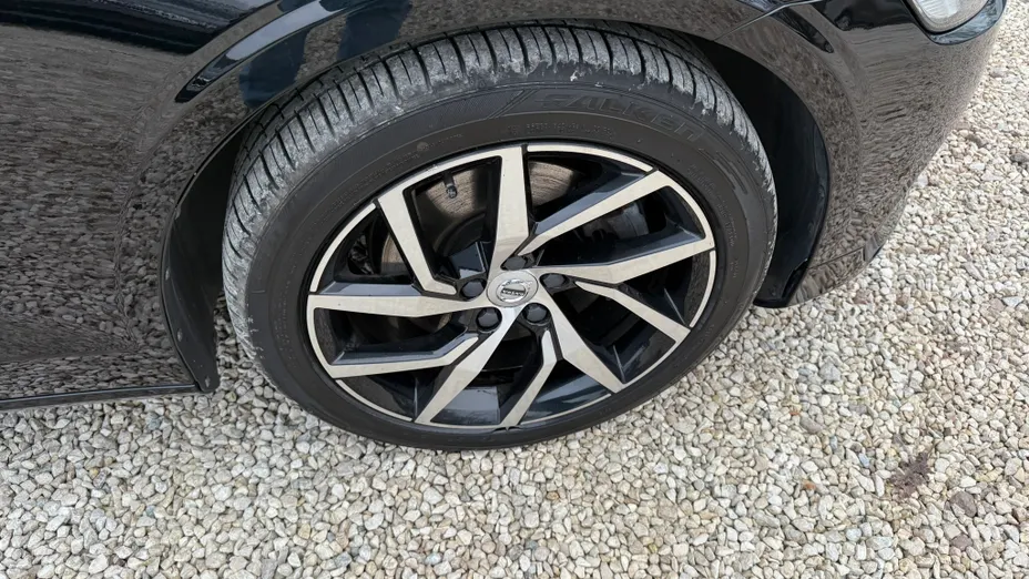 VOLVO V60 V60 T4 Momentum aut