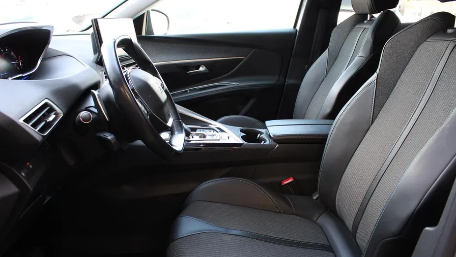 PEUGEOT 3008 3008 1.5 BlueHDi Allure S&S EAT8