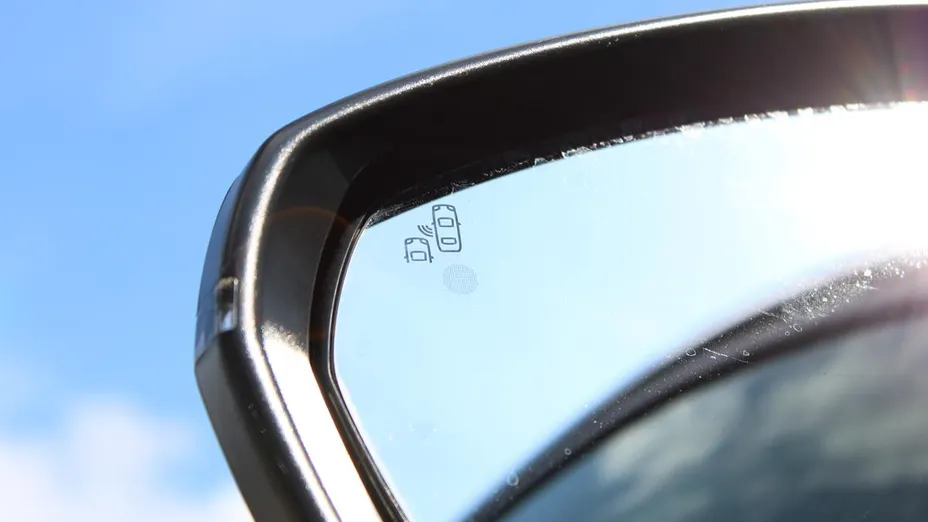 PEUGEOT 3008 3008 1.5 BlueHDi Allure S&S EAT8