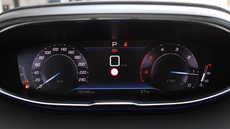 PEUGEOT 3008 3008 1.5 BlueHDi Allure S&S EAT8