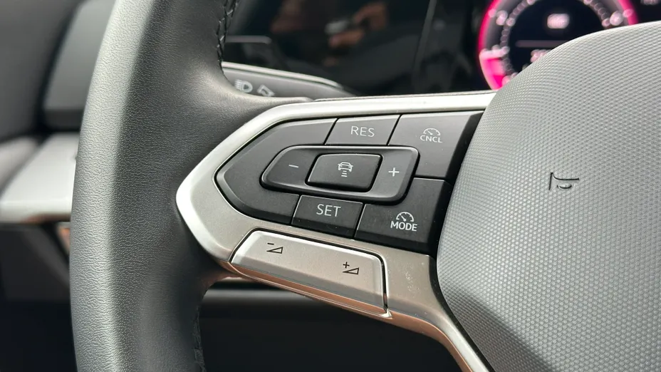 VOLKSWAGEN Golf Golf VIII 1.5 TSI Life