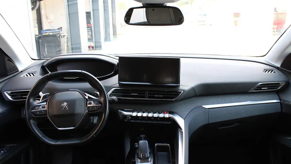 PEUGEOT 3008 3008 1.5 BlueHDi Allure S&S EAT8