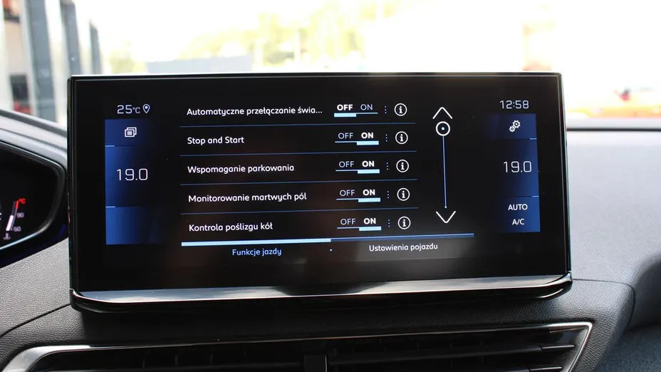 PEUGEOT 3008 3008 1.5 BlueHDi Allure S&S EAT8