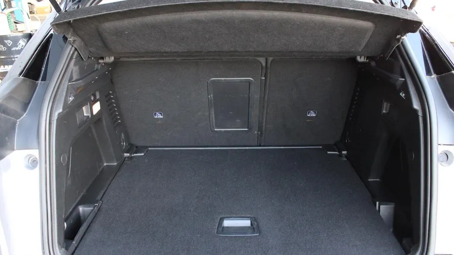 PEUGEOT 3008 3008 1.5 BlueHDi Allure S&S EAT8