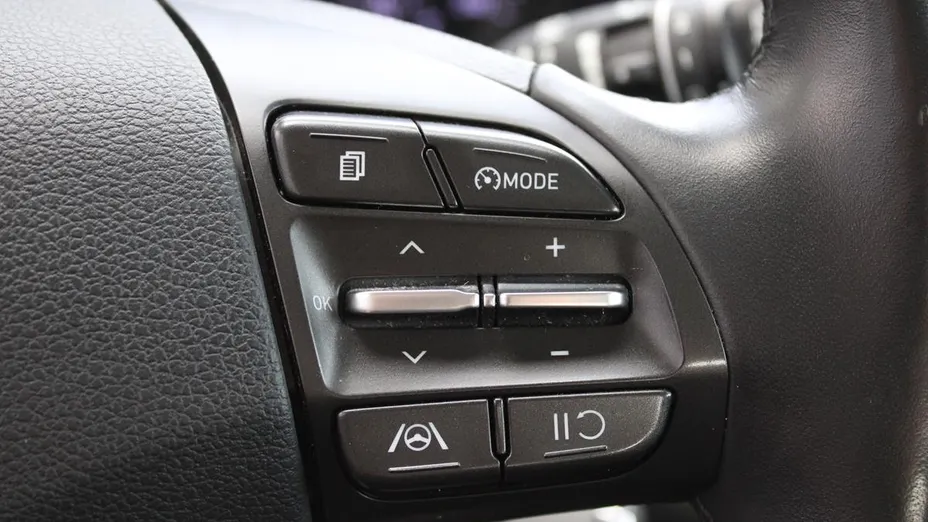 HYUNDAI i30 i30 1.5 DPI Classic +