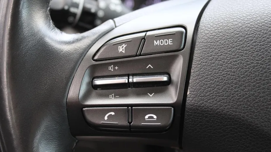 HYUNDAI i30 i30 1.5 DPI Classic +