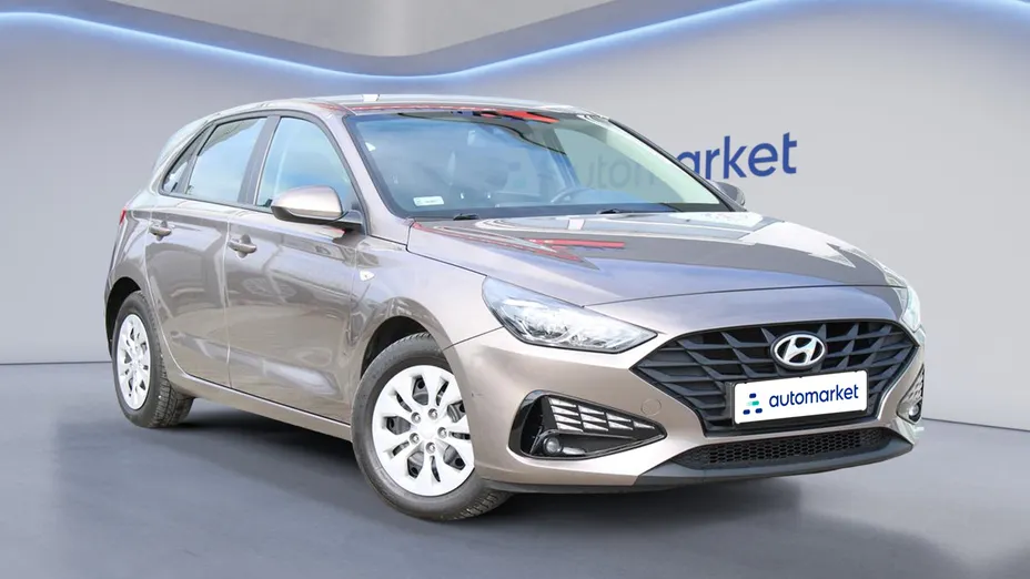 HYUNDAI i30 i30 1.5 DPI Classic +