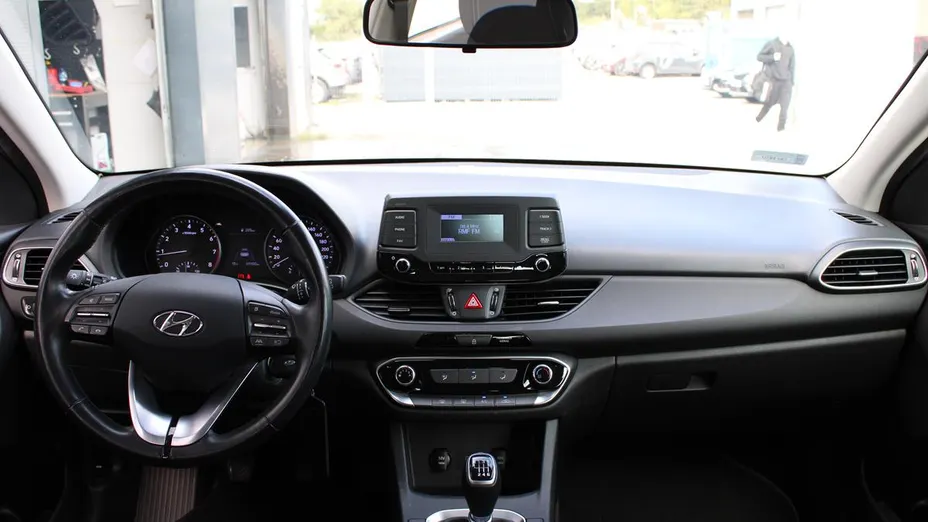 HYUNDAI i30 i30 1.5 DPI Classic +