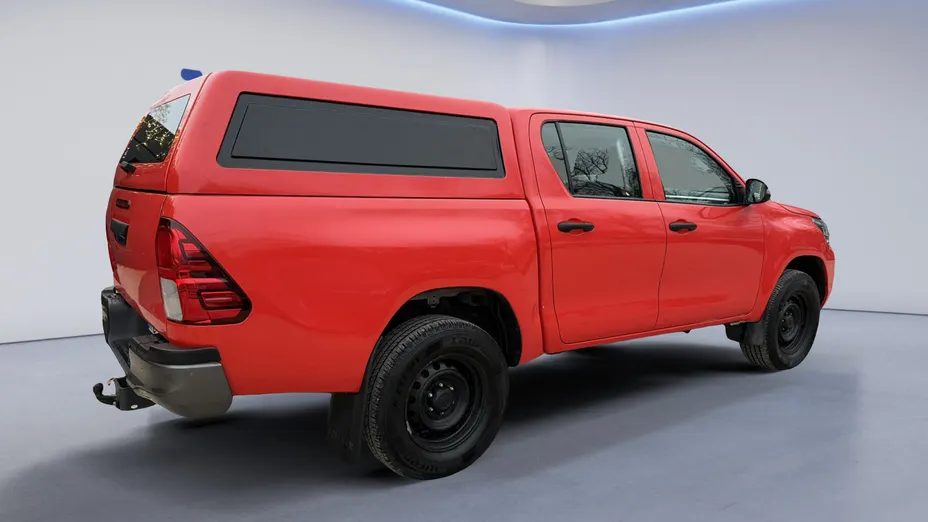 TOYOTA HiLux Hilux 2.4 D-4D Double Cab DLX 4x4