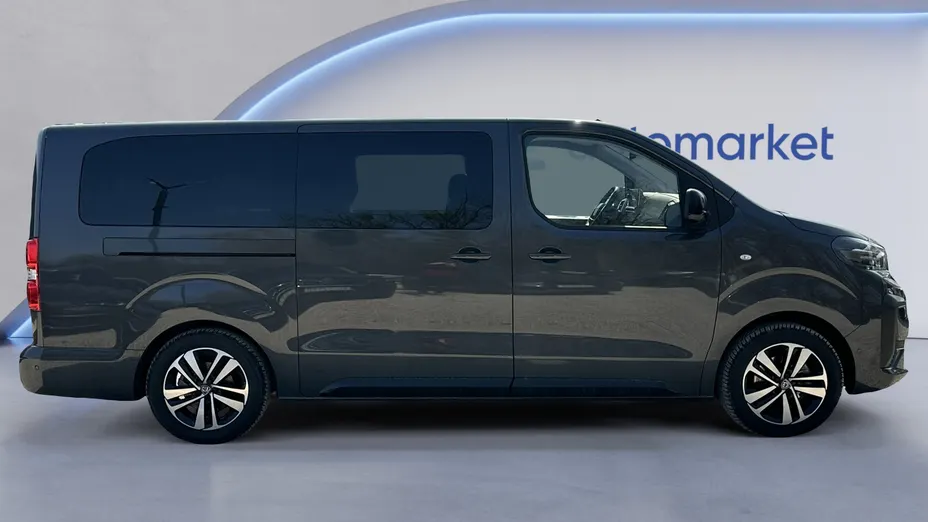 PEUGEOT Traveller Traveller 2.0 BlueHDi Long Business VIP EAT8