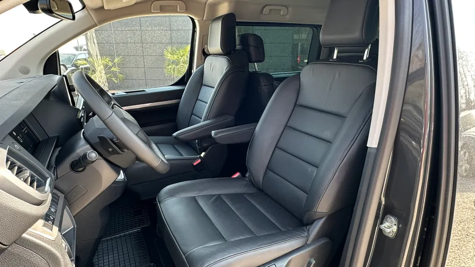 PEUGEOT Traveller Traveller 2.0 BlueHDi Long Business VIP EAT8