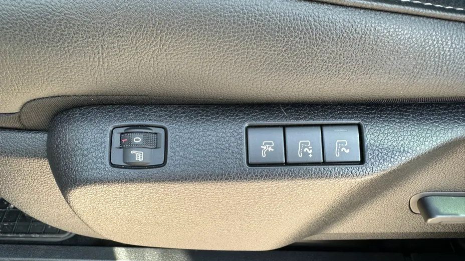 PEUGEOT Traveller Traveller 2.0 BlueHDi Long Business VIP EAT8