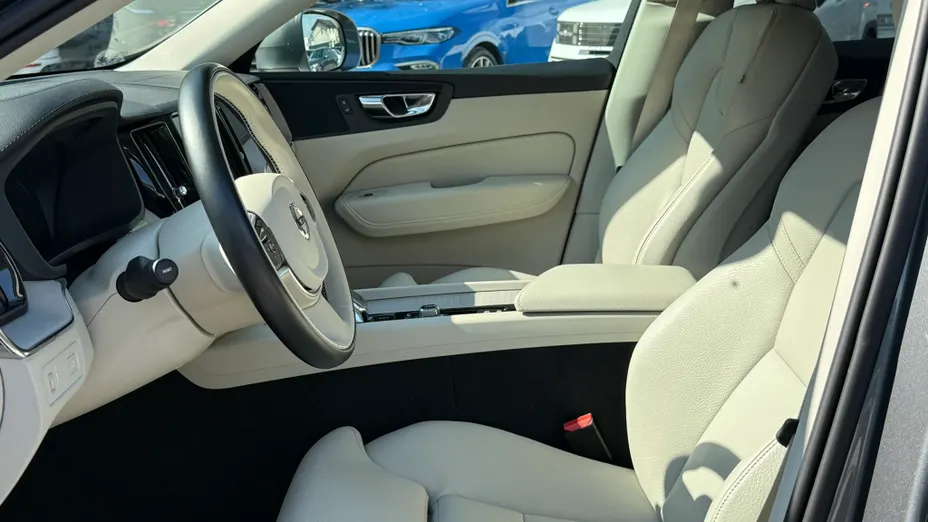VOLVO XC60 XC60 B6 B AWD Inscription aut