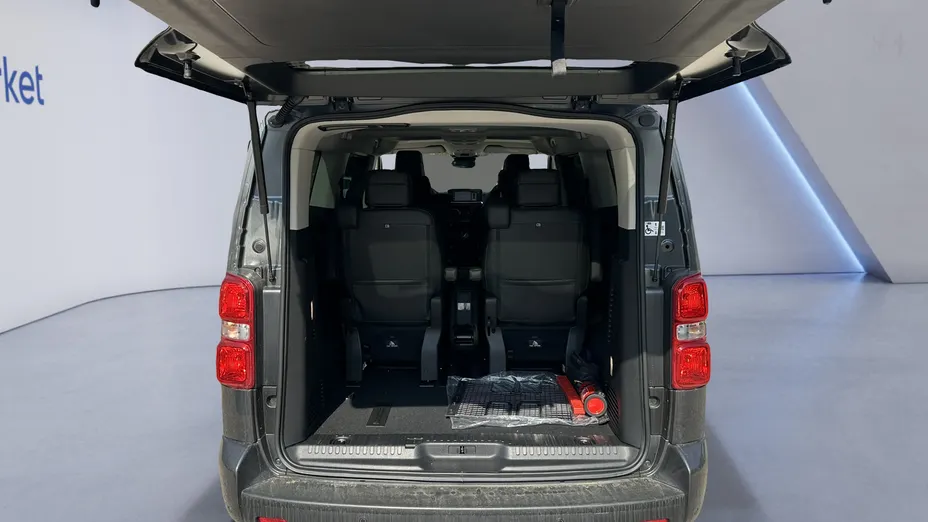 PEUGEOT Traveller Traveller 2.0 BlueHDi Long Business VIP EAT8