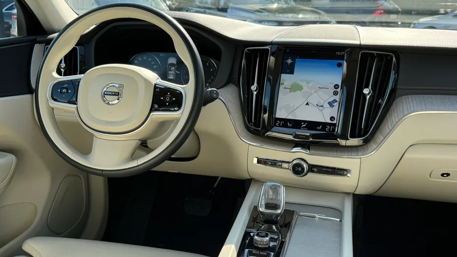 VOLVO XC60 XC60 B6 B AWD Inscription aut