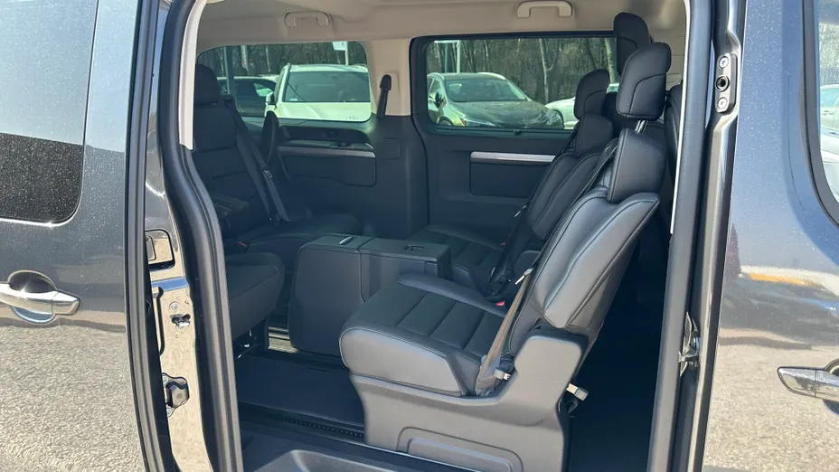 PEUGEOT Traveller Traveller 2.0 BlueHDi Long Business VIP EAT8