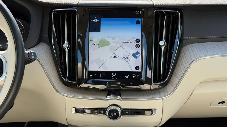 VOLVO XC60 XC60 B6 B AWD Inscription aut