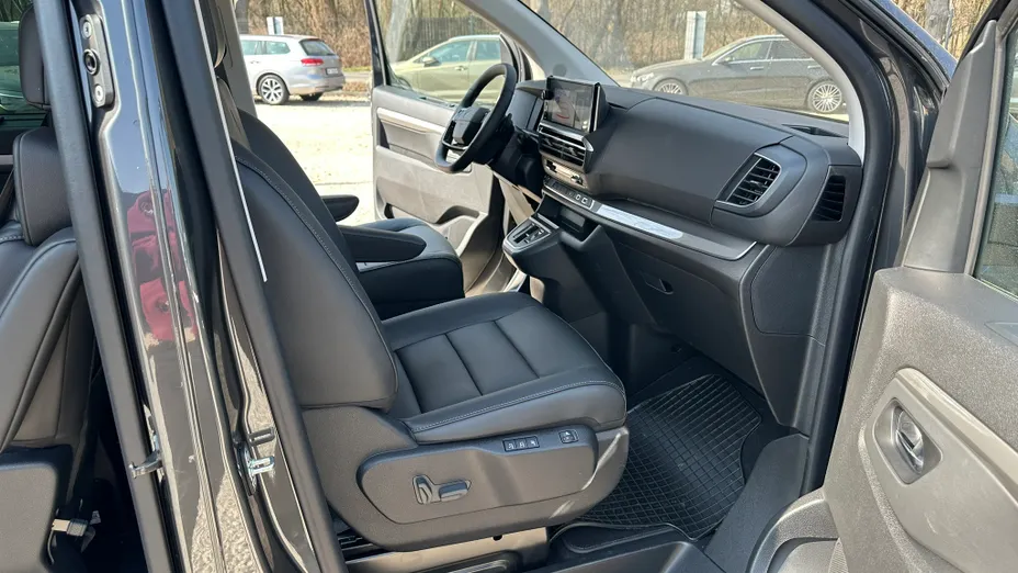 PEUGEOT Traveller Traveller 2.0 BlueHDi Long Business VIP EAT8