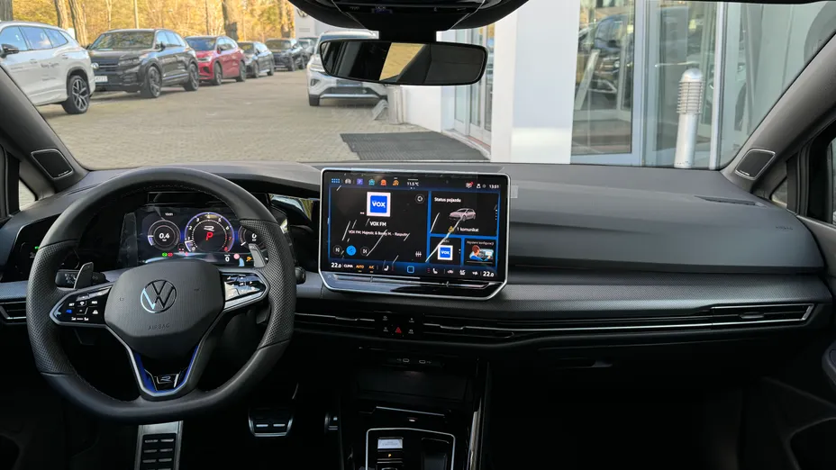 VOLKSWAGEN Golf Golf VIII 2.0 TSI 4Mot. R Black Edition DSG Nowy