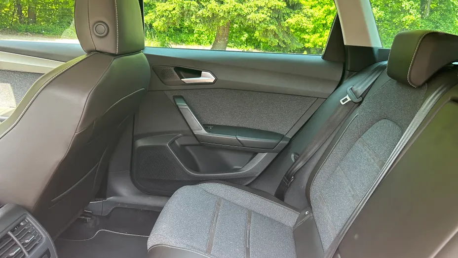 SEAT Leon Leon 1.5 eTSI Xcellence DSG