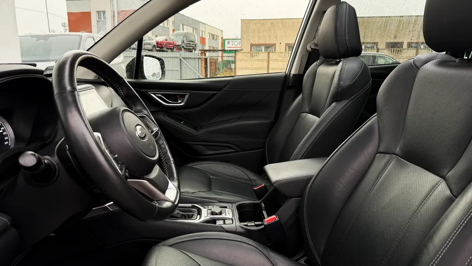 SUBARU Forester Forester 2.0i-L Platinum (EyeSight) Lineartronic