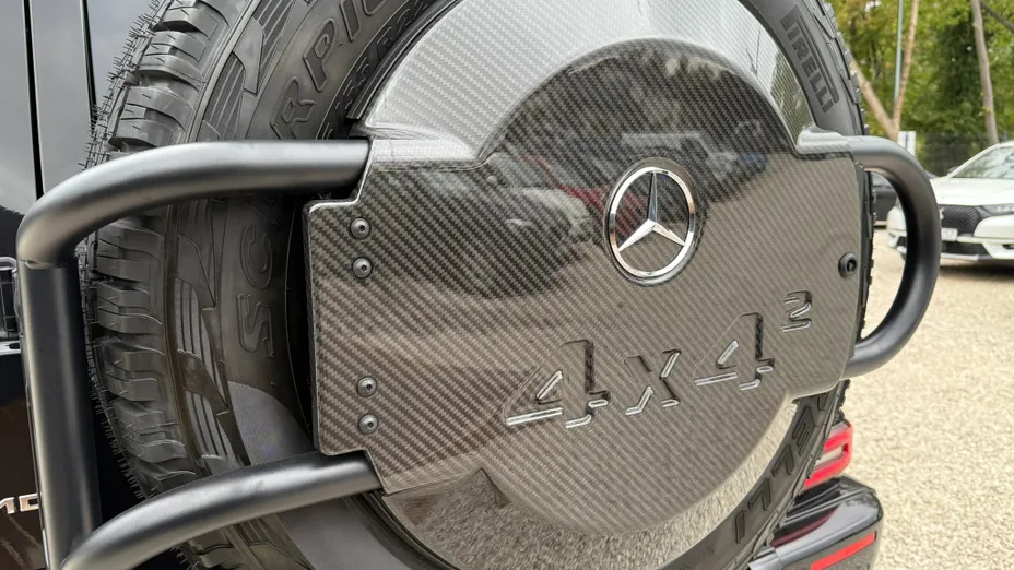 MERCEDES-BENZ Klasa G AMG G 63 4x4