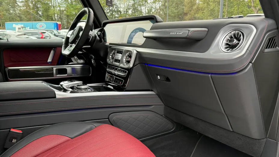 MERCEDES-BENZ Klasa G AMG G 63 4x4