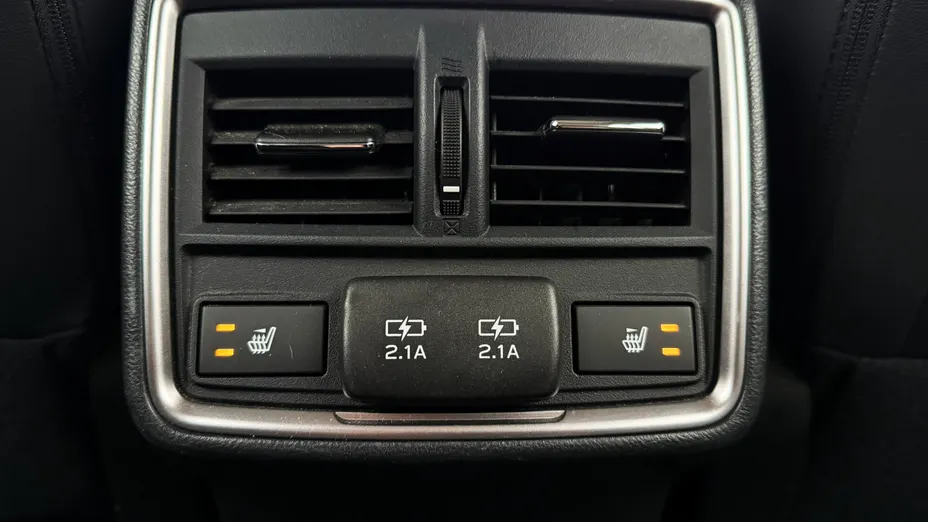 SUBARU Forester Forester 2.0i-L Platinum (EyeSight) Lineartronic