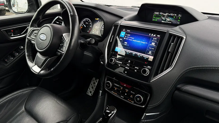 SUBARU Forester Forester 2.0i-L Platinum (EyeSight) Lineartronic