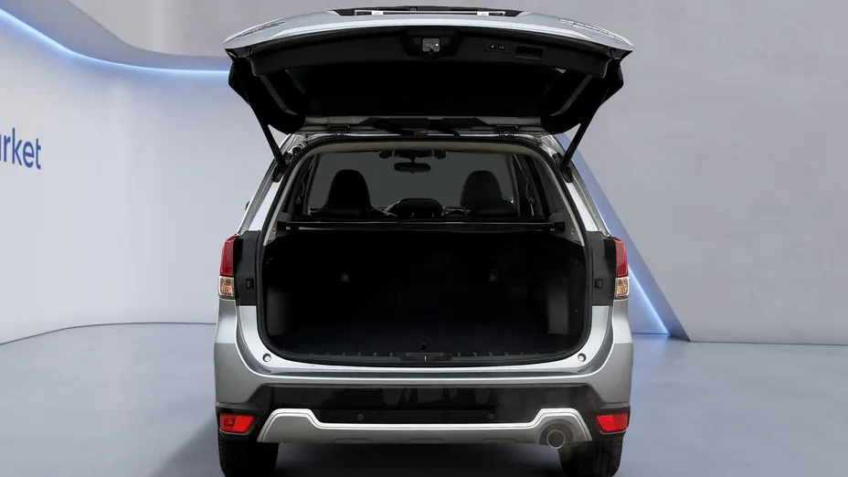 SUBARU Forester Forester 2.0i-L Platinum (EyeSight) Lineartronic