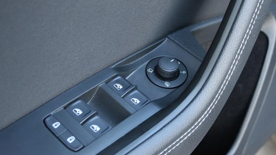 SKODA Superb Superb 2.0 TDI SCR Style DSG