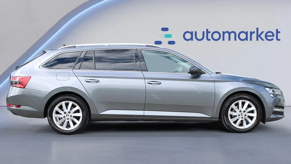 SKODA Superb Superb 2.0 TDI SCR Style DSG