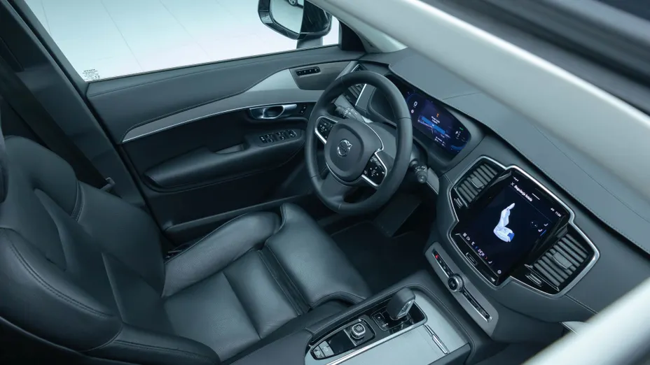 VOLVO XC90 XC90 T8 AWD Plug-In Hybrid Ultimate Bright 7os aut