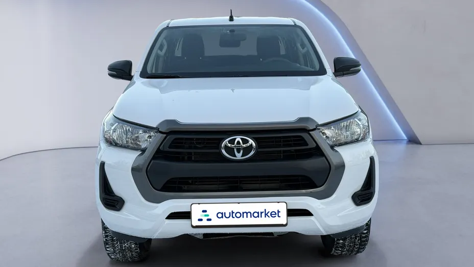 TOYOTA HiLux Hilux 2.4 D-4D Double Cab DLX 4x4