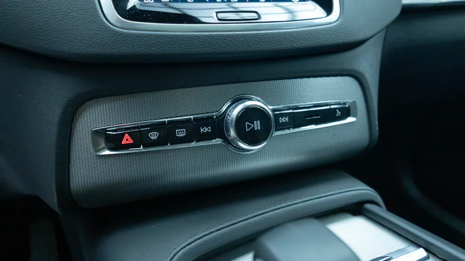 VOLVO XC90 XC90 T8 AWD Plug-In Hybrid Ultimate Bright 7os aut
