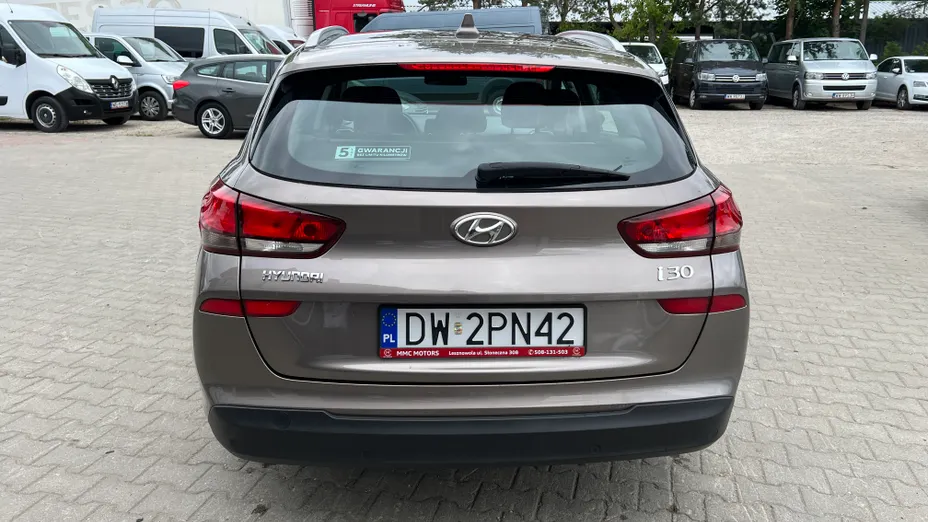HYUNDAI i30 i30 1.5 DPI Classic +