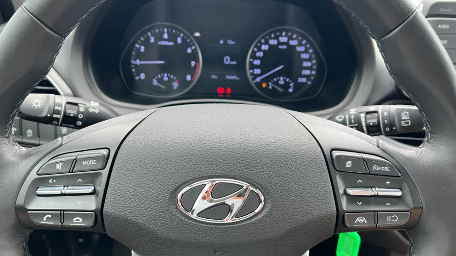 HYUNDAI i30 i30 1.5 DPI Classic +