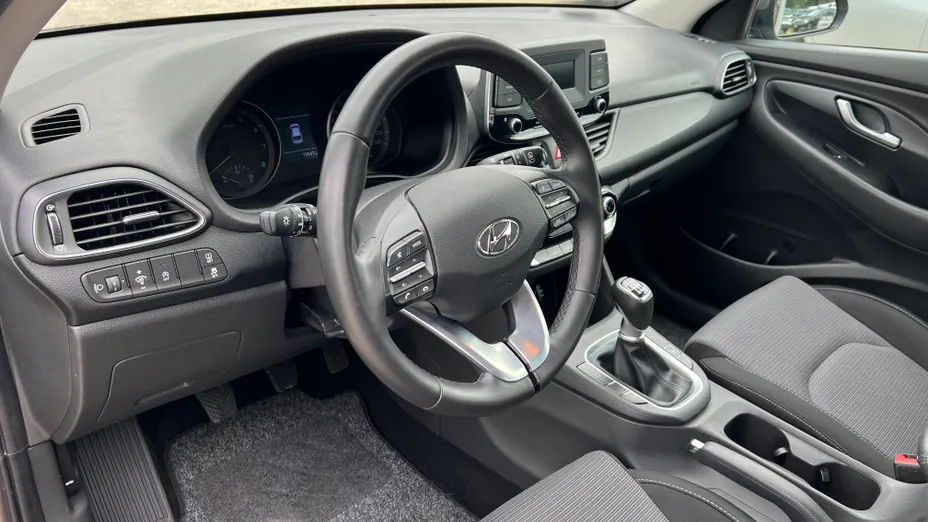 HYUNDAI i30 i30 1.5 DPI Classic +