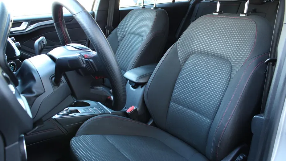 FORD Focus Focus 1.5 EcoBlue ST-Line aut