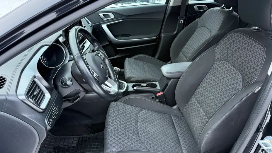 KIA Cee'd Ceed 1.6 CRDi SCR M