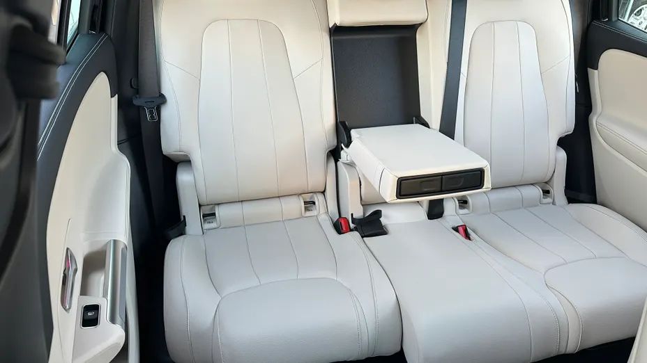 MERCEDES-BENZ EQB EQB 250 66.5kWh Progressive