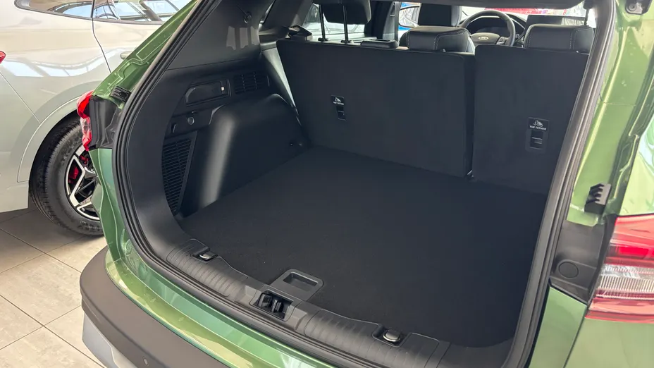 FORD Kuga Kuga 2.5 FHEV AWD Active X eCVT Nowy