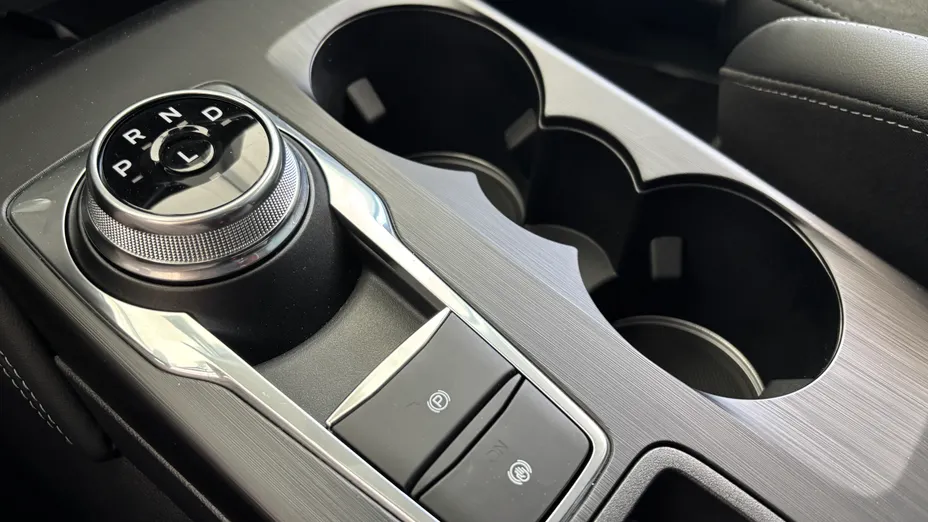 FORD Kuga Kuga 2.5 FHEV AWD Active X eCVT Nowy