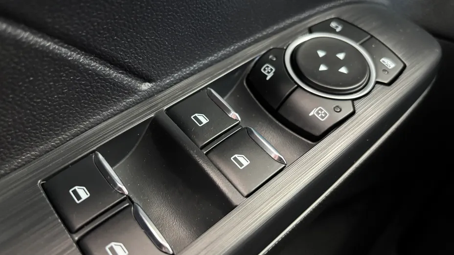 FORD Kuga Kuga 2.5 FHEV AWD Active X eCVT Nowy