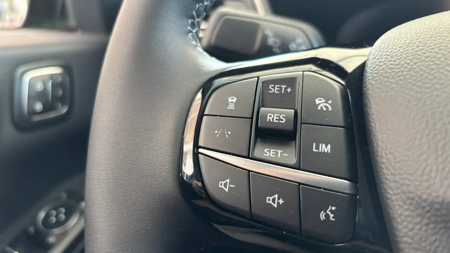 FORD Kuga Kuga 2.5 FHEV AWD Active X eCVT Nowy