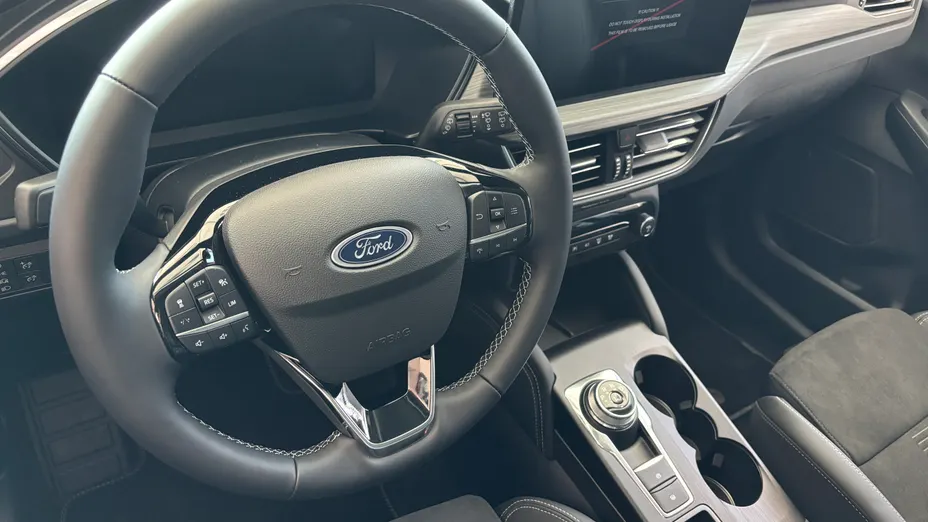 FORD Kuga Kuga 2.5 FHEV AWD Active X eCVT Nowy