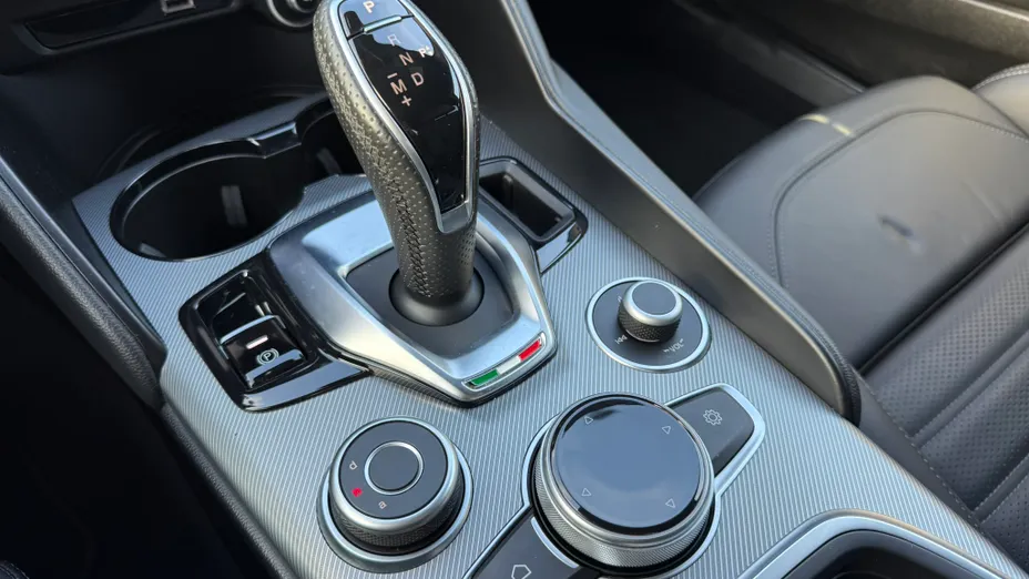 ALFA ROMEO Giulia Giulia 2.0 Turbo Veloce Q4 aut