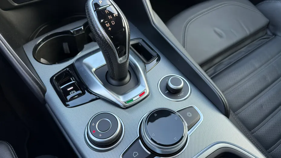 ALFA ROMEO Giulia Giulia 2.0 Turbo Veloce Q4 aut