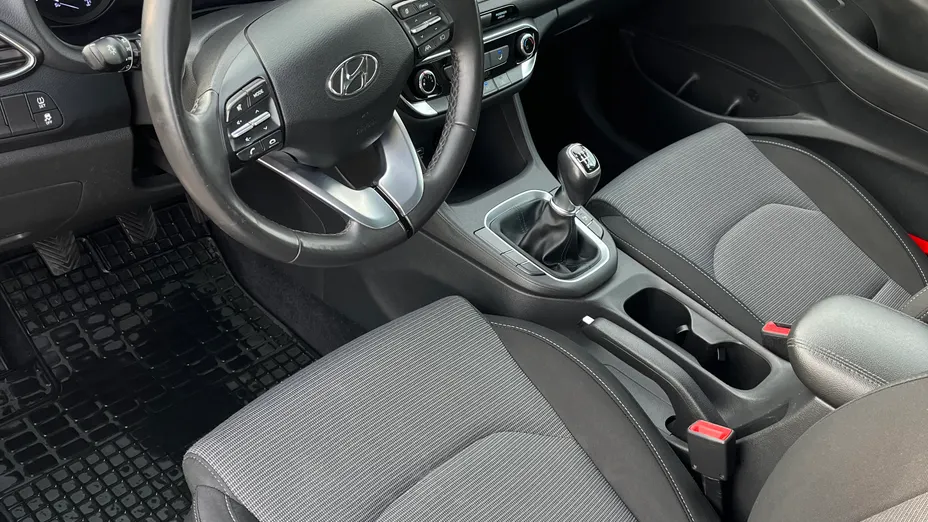 HYUNDAI i30 i30 1.0 T-GDI Modern